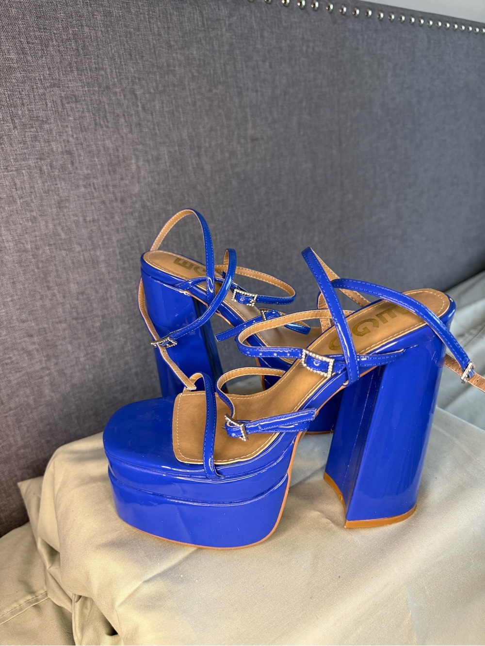 Blue heel